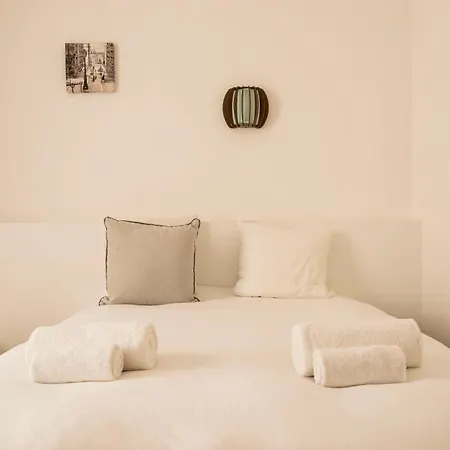 Arc De Triomphe - In - Ac & Jacuzzi Apartmán