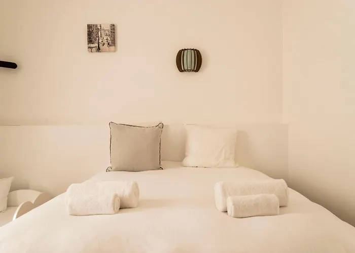 Arc De Triomphe - In - Ac & Jacuzzi Apartmán