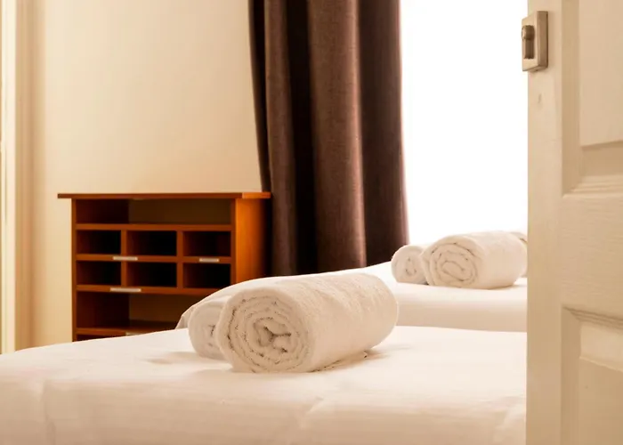 Arc De Triomphe - In - Ac & Jacuzzi Apartmán *
